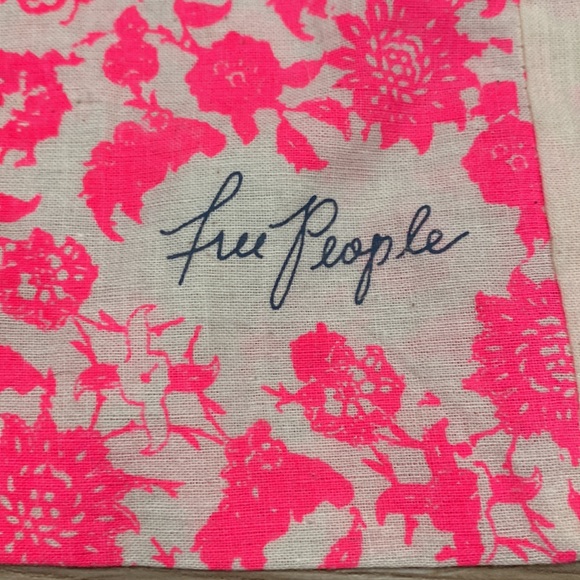 FREE PEOPLE Pink White Cotton Muslin Small Drawstring Bag - Picture 2 of 8